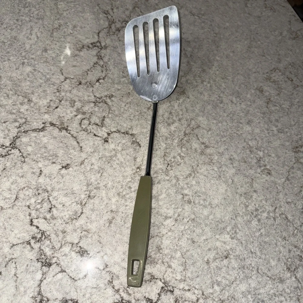 VTG Ekco USA Slotted Angled Spatula Chromium Plated Long 14 In Avocado Green